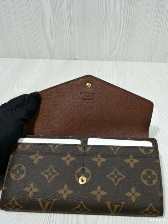 WIS VUITTON SARAH LOUIS WALLET 0306